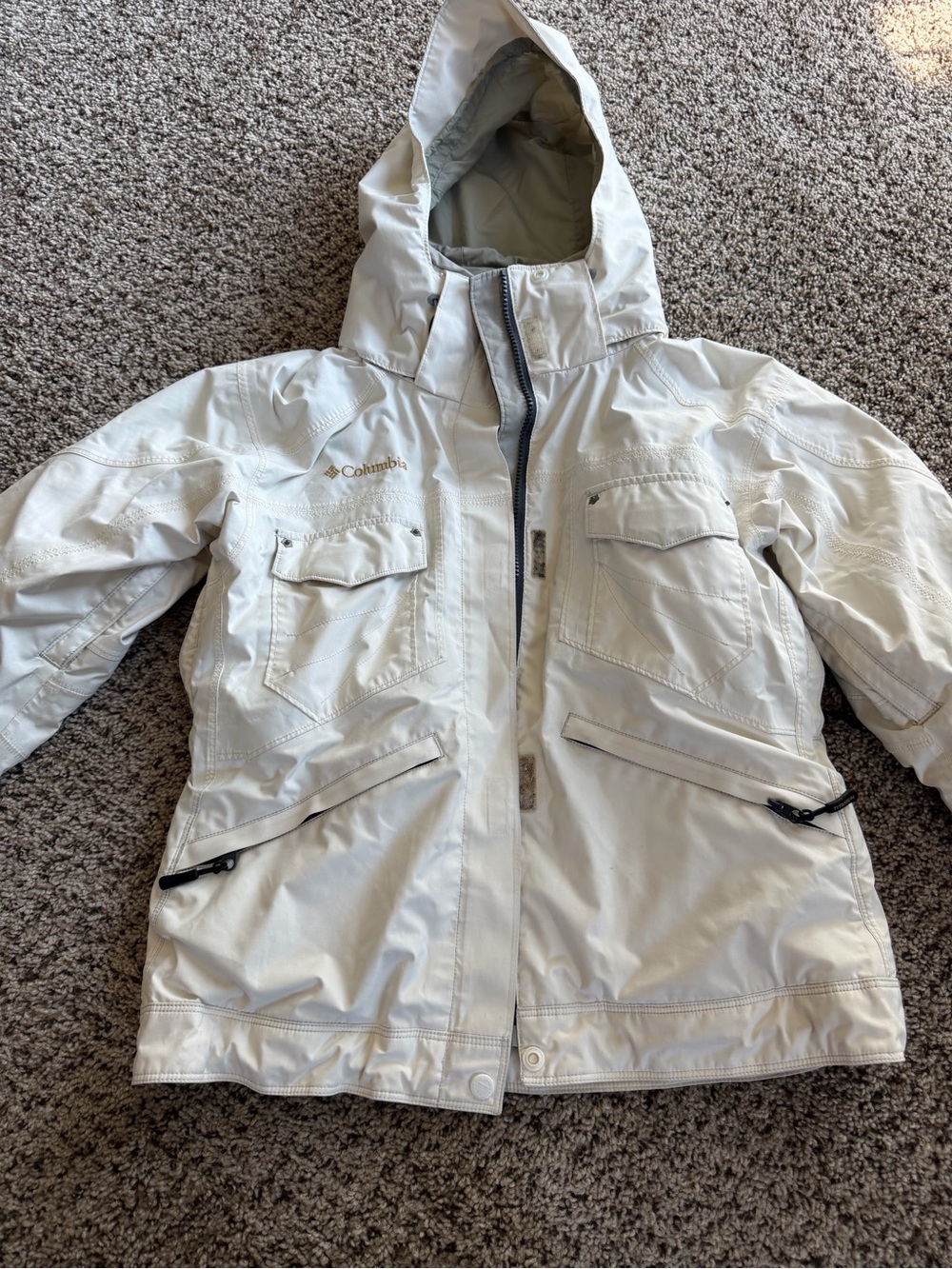 Columbia Women’s White Hooded Titanium Line Snow Jacket